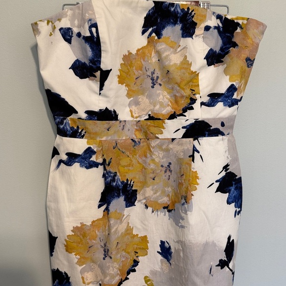 J. Crew Dress Strapless  Floral  White and Blue Cotton Dress with Pockets   4 - Picture 3 of 13